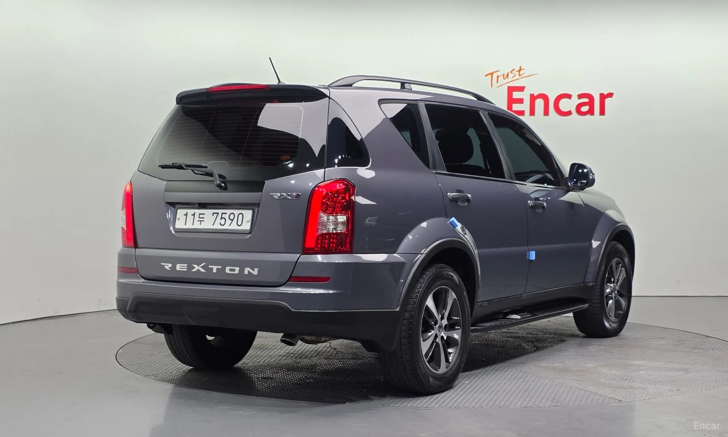 Rexton W