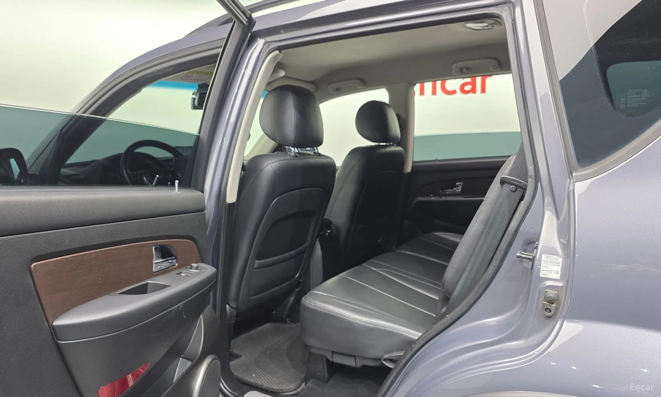 Rexton W