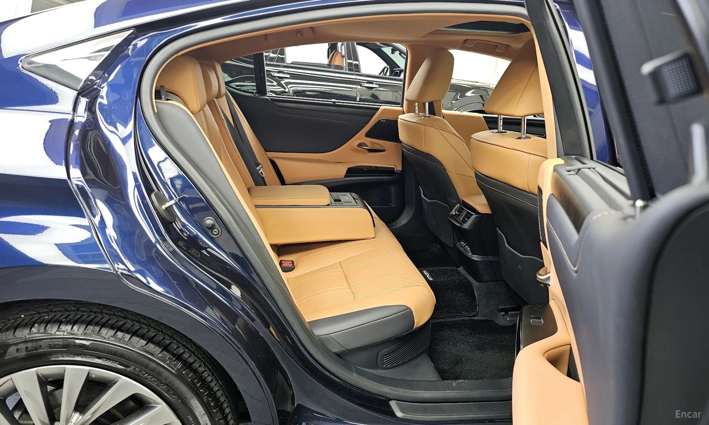 ES300h 7th Generation