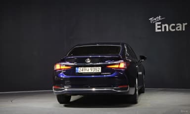 ES300h 7th Generation