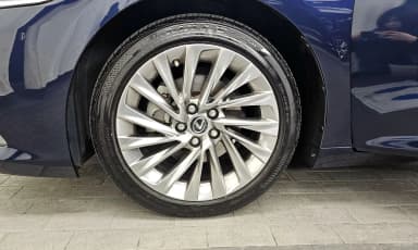 ES300h 7th Generation