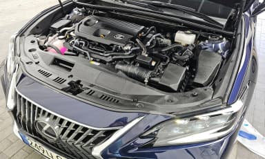 ES300h 7th Generation