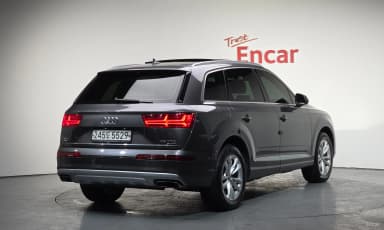 Q7 (4M)