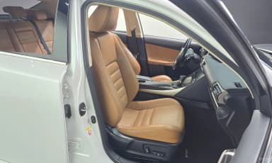 New IS200t