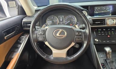 New IS200t