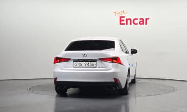 New IS200t