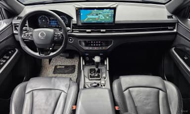 Rexton Sports Khan