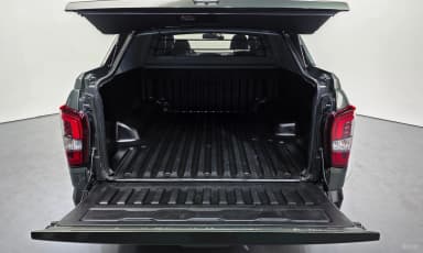 Rexton Sports Khan