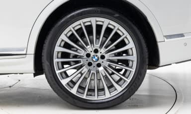 X7 (G07)
