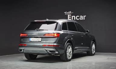 Q7 (4M)