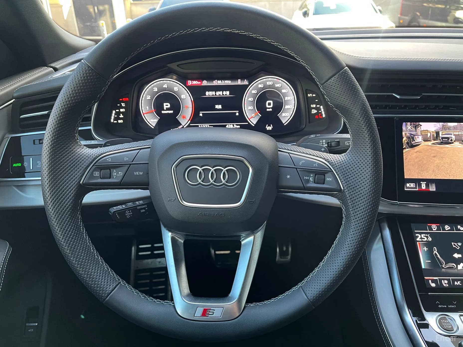 Q8 (4M)