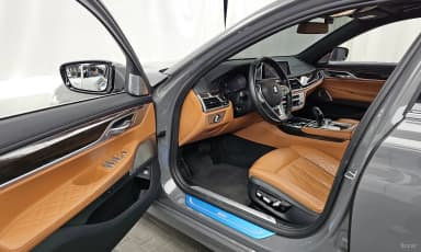 7 Series (G11)