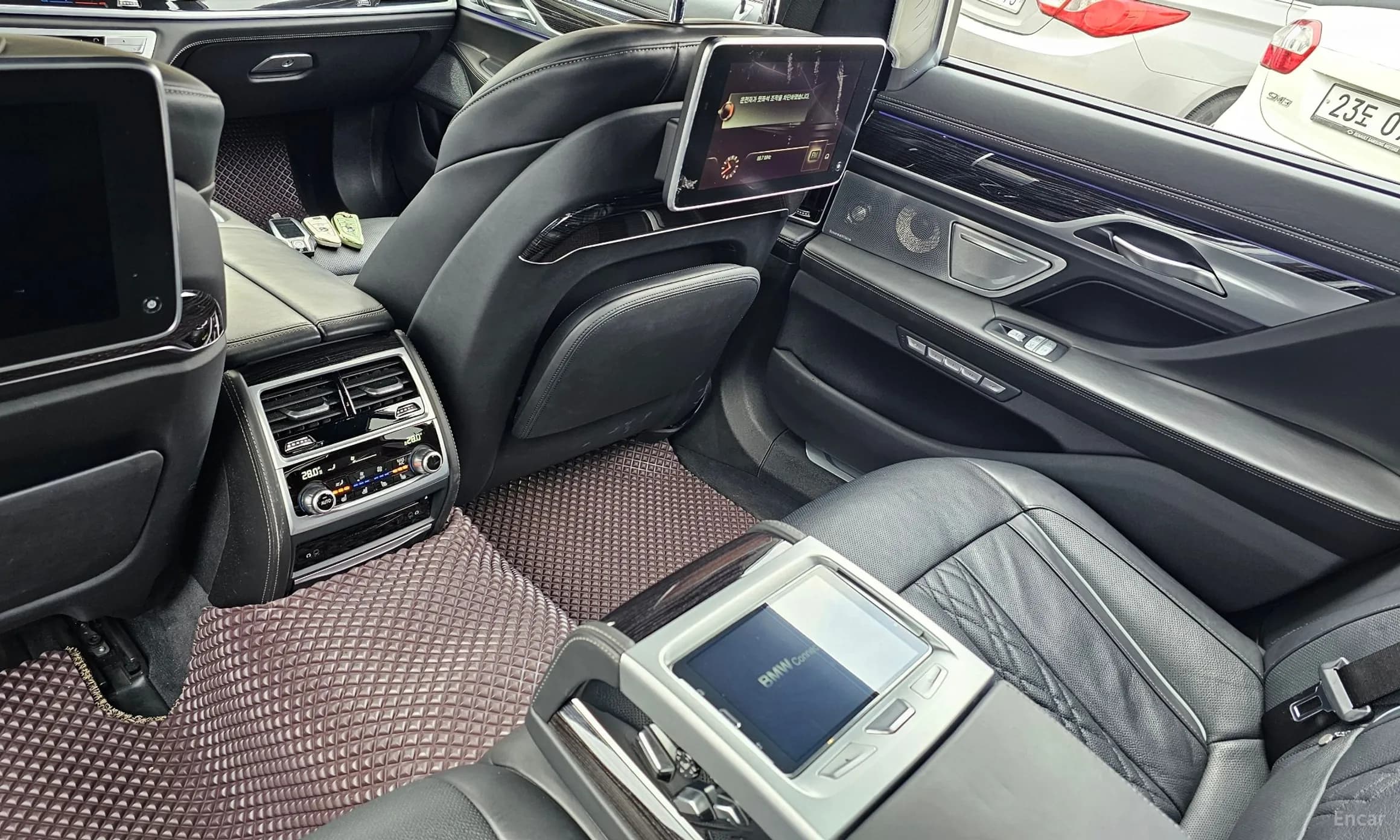 7 Series (G11)