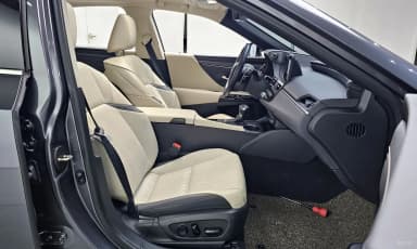 ES300h 7th Generation