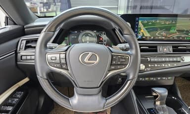 ES300h 7th Generation