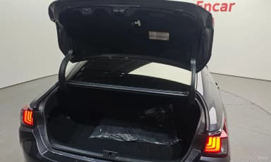 ES300h 7th Generation