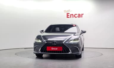 ES300h 7th Generation