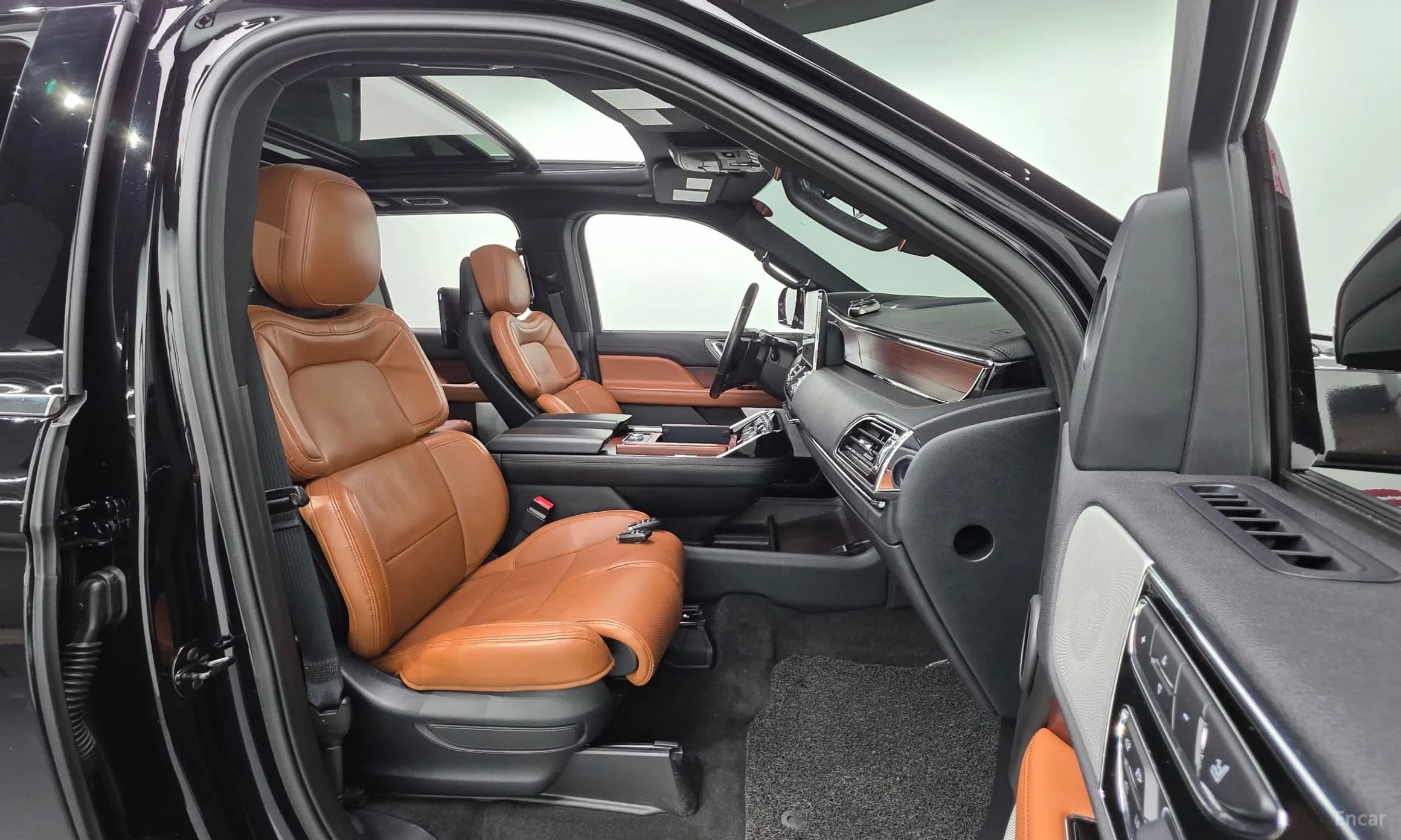 Navigator 4th generation