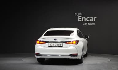 ES300h 7th Generation