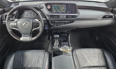 ES300h 7th Generation