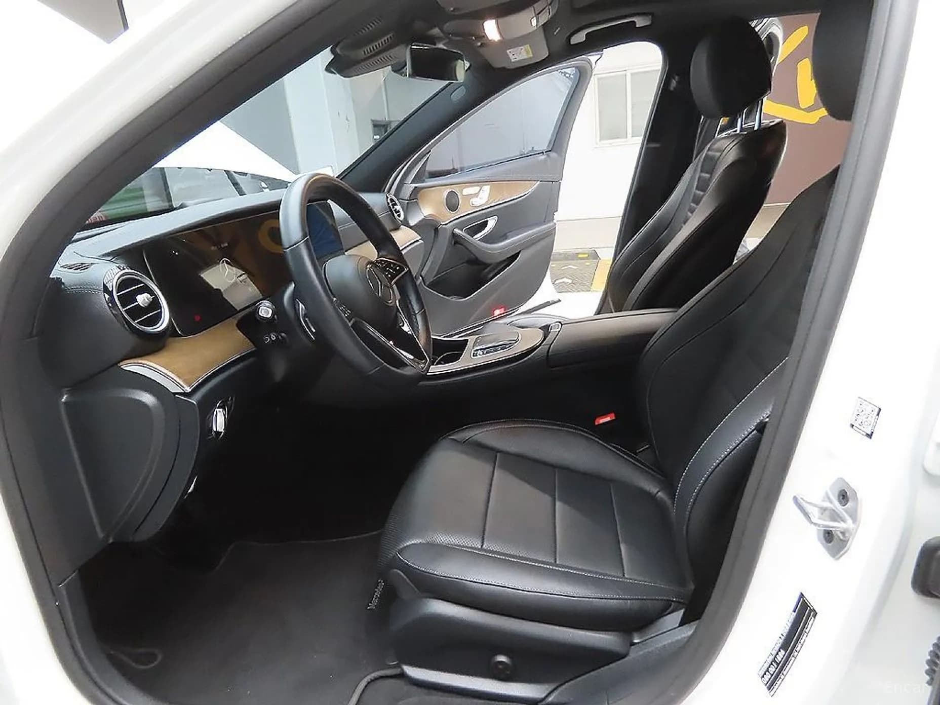 E-Class W213