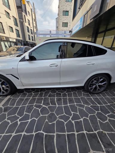 X6 (G06)
