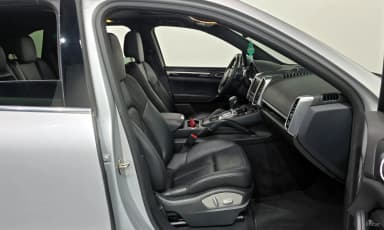 New Cayenne