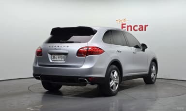 New Cayenne