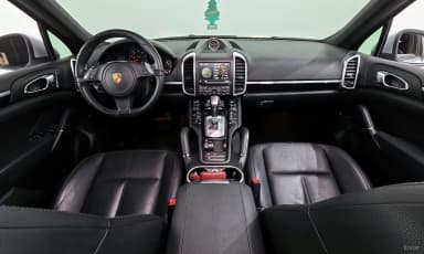 New Cayenne