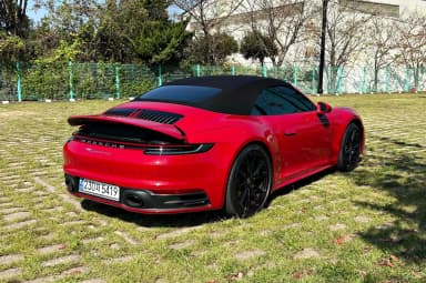 911 (992)