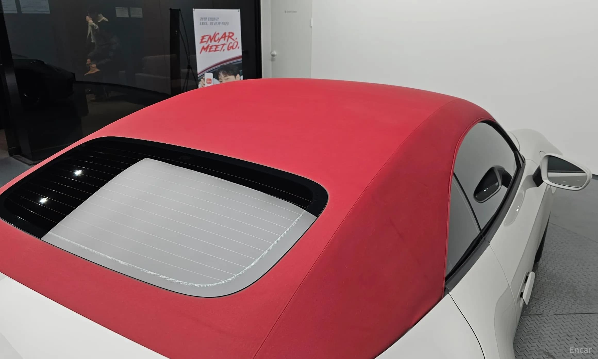911 (992)