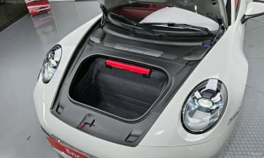 911 (992)