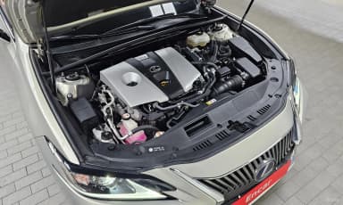 ES300h 7th Generation