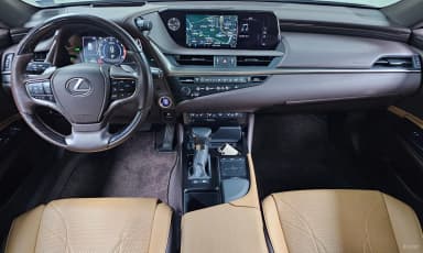 ES300h 7th Generation