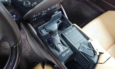 ES300h 7th Generation