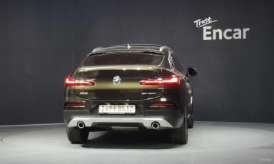 X4 (G02)