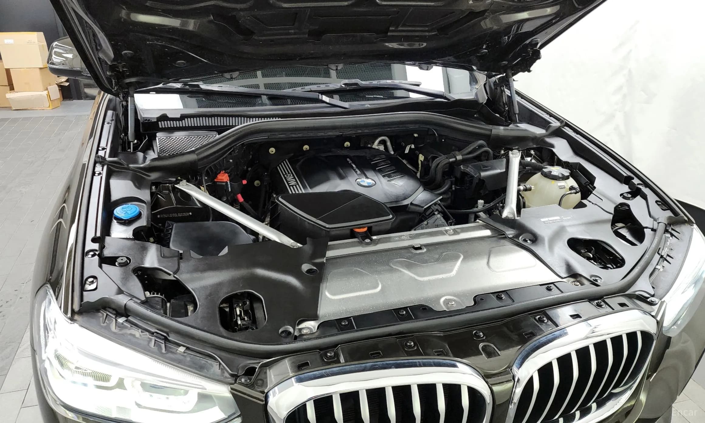 X4 (G02)