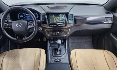Rexton Sports Khan