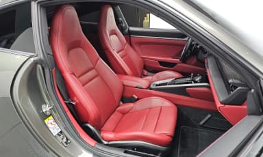 911 (992)