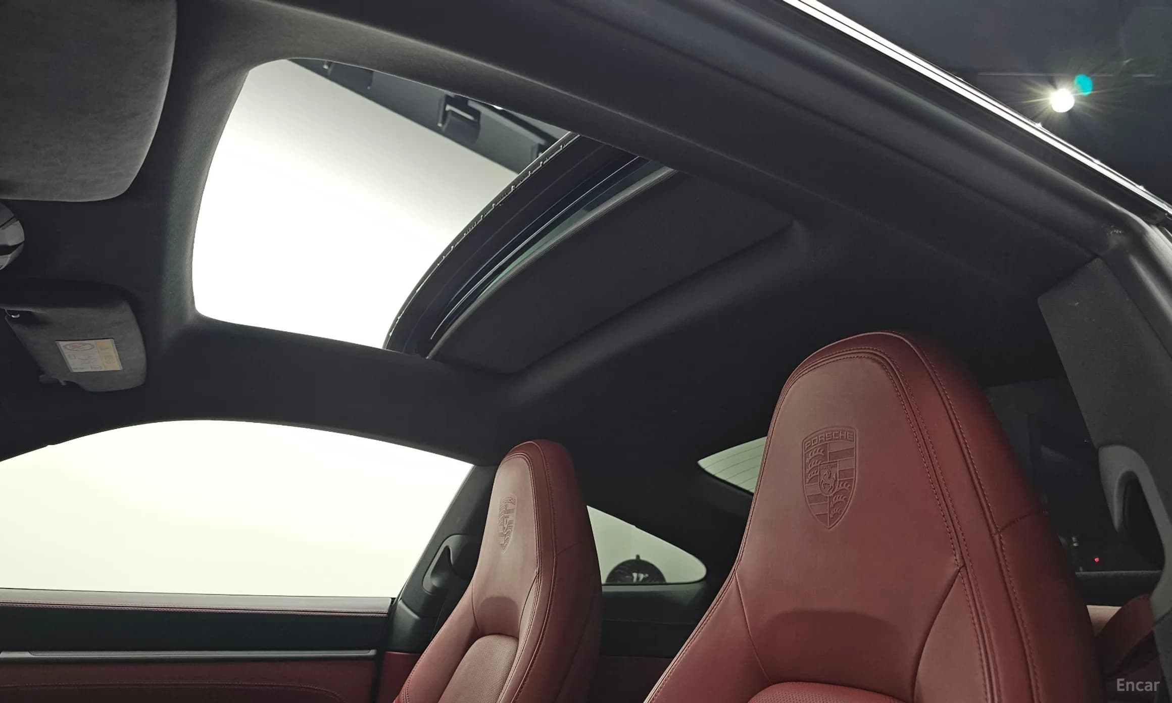 911 (992)