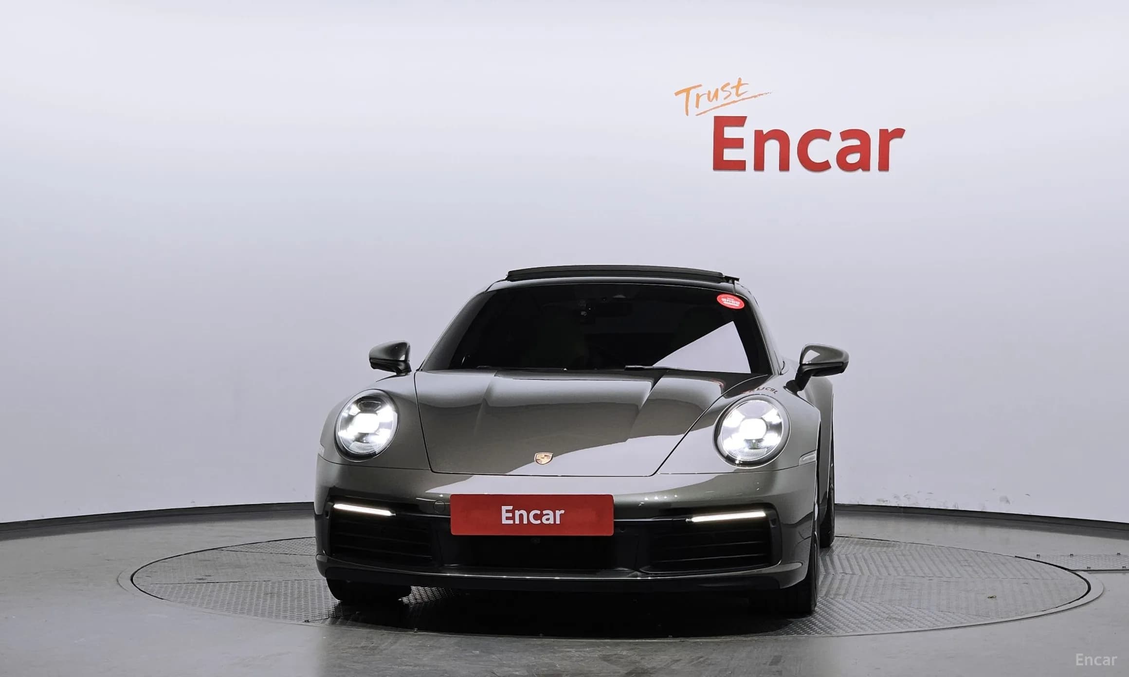 911 (992)