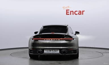 911 (992)
