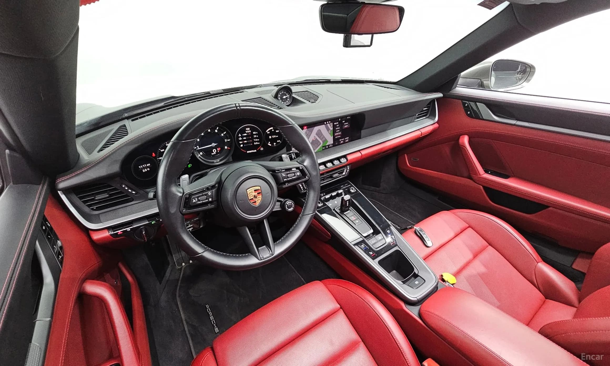 911 (992)