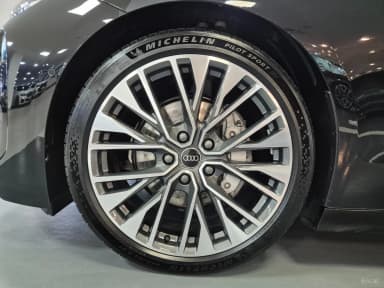 A6 e-tron