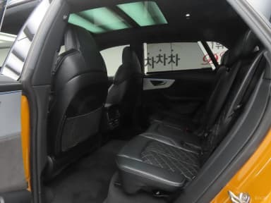 Q8 (4M)