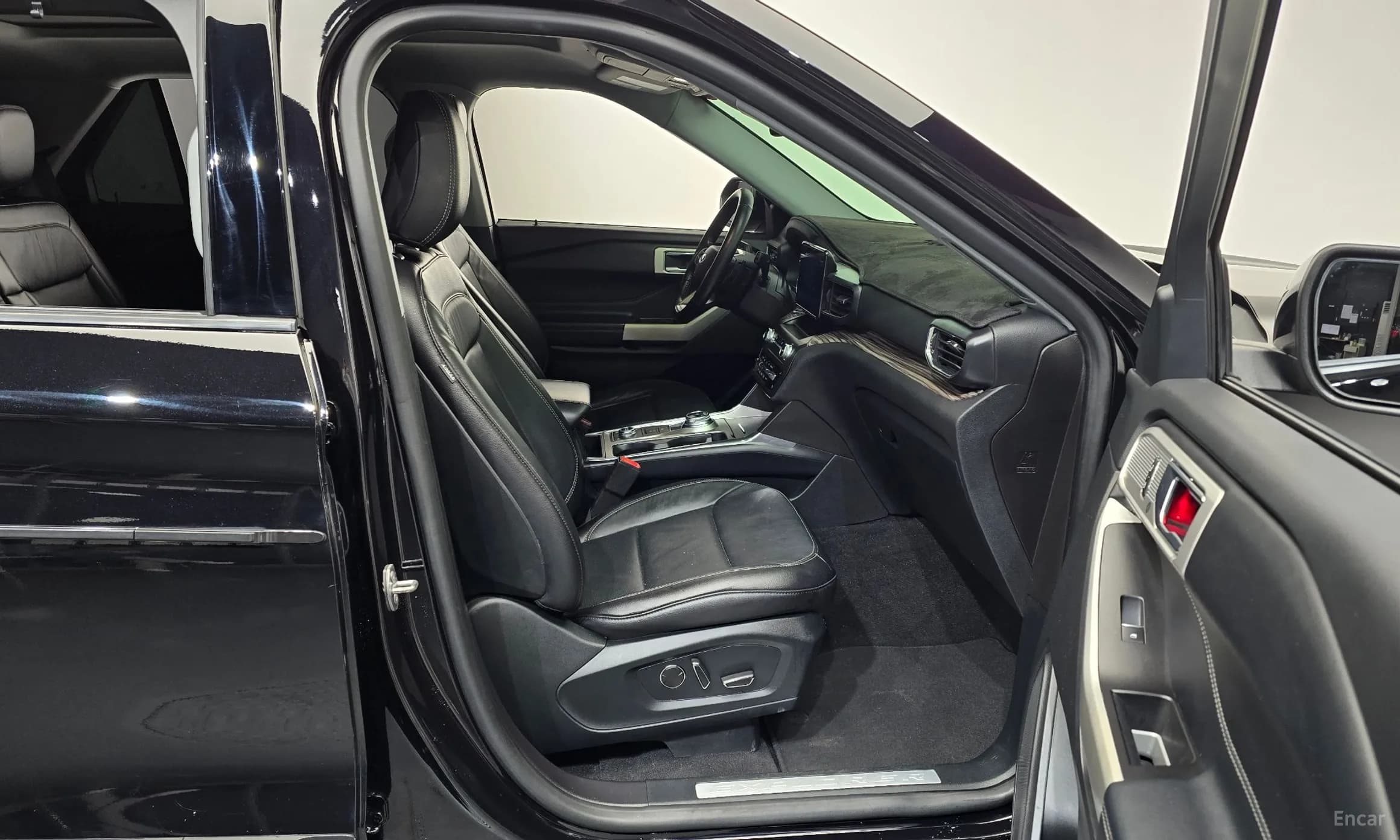 Explorer 6th Generation