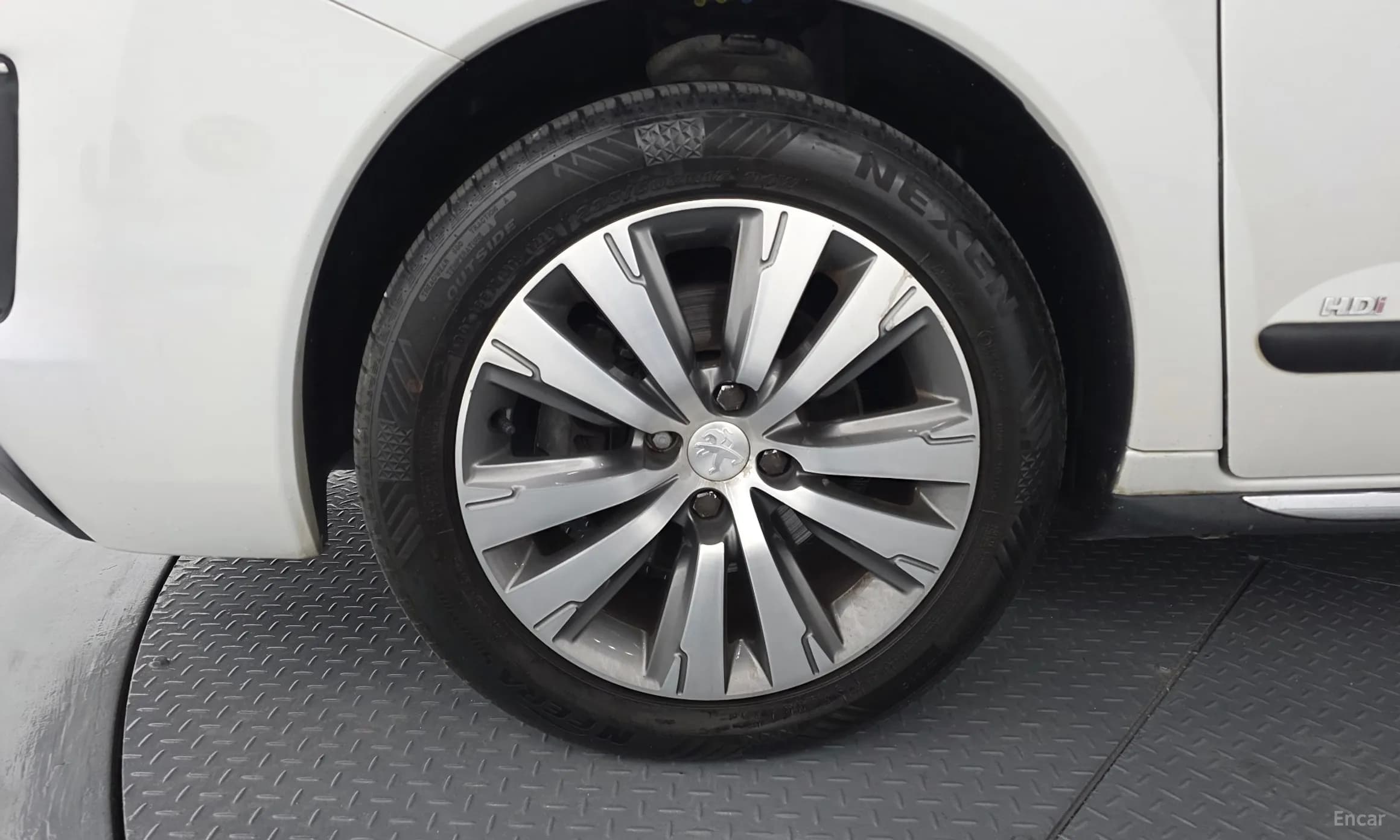 m1Bw200E2YqeygG33_dc2:3007