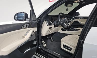 X7 (G07)