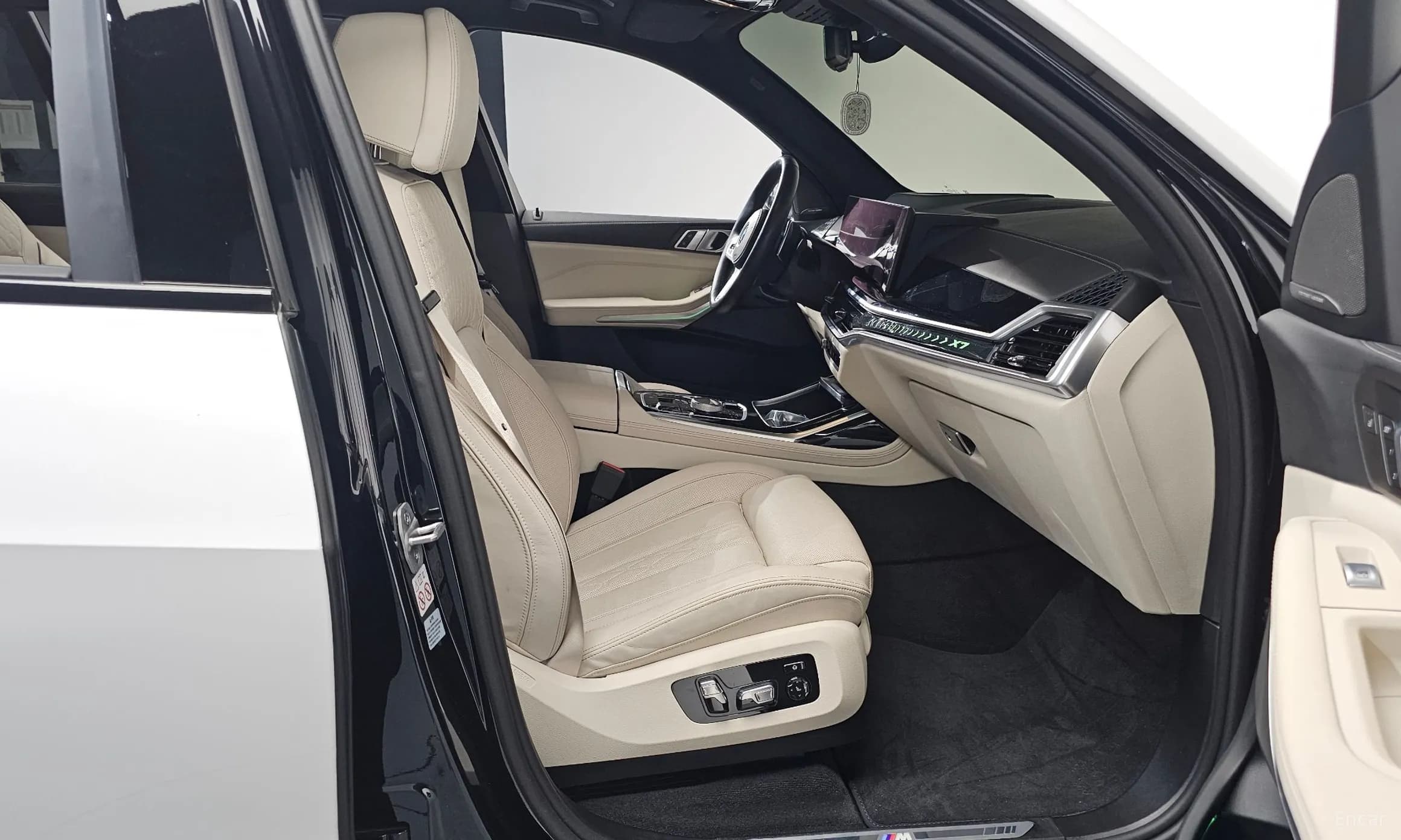 X7 (G07)