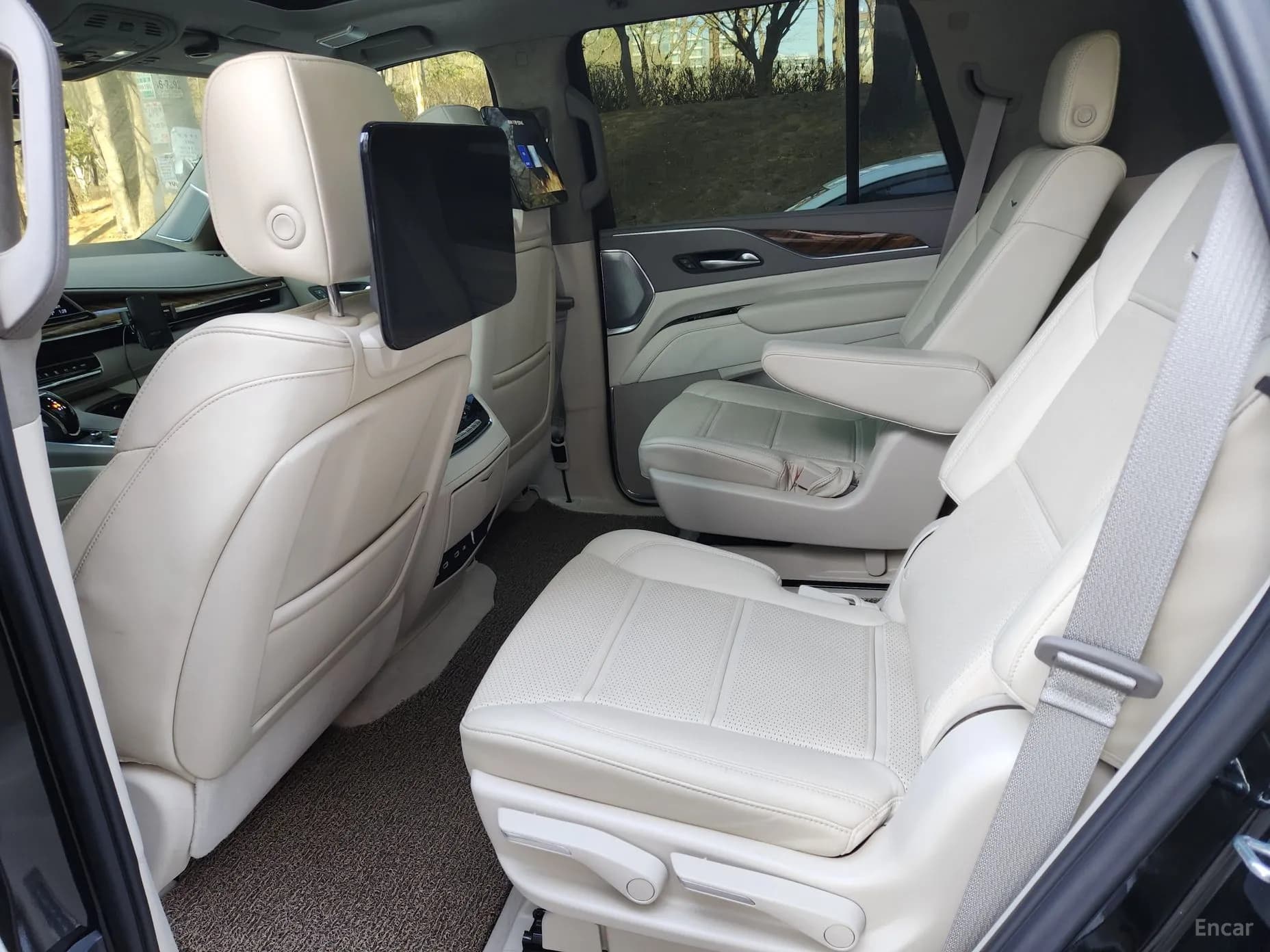 Escalade 5th Generation